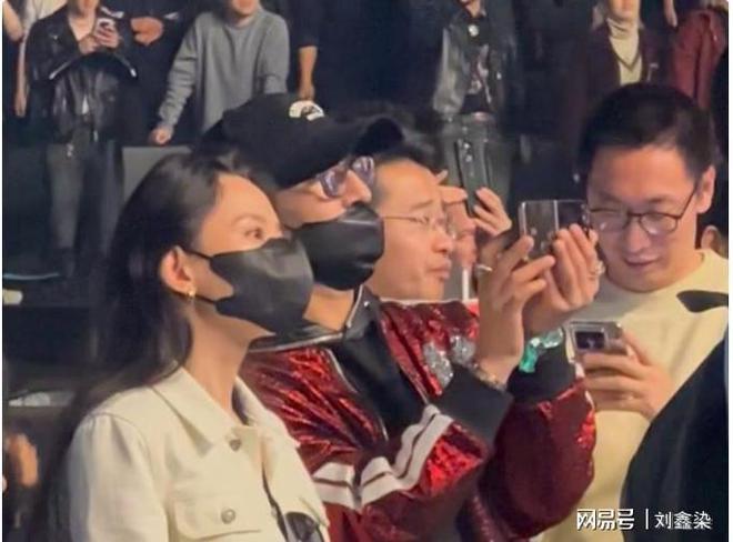森林北近况出乎意料女方此前被传怀孕千亿平台网站官宣恋情还不到一年汪峰(图13)