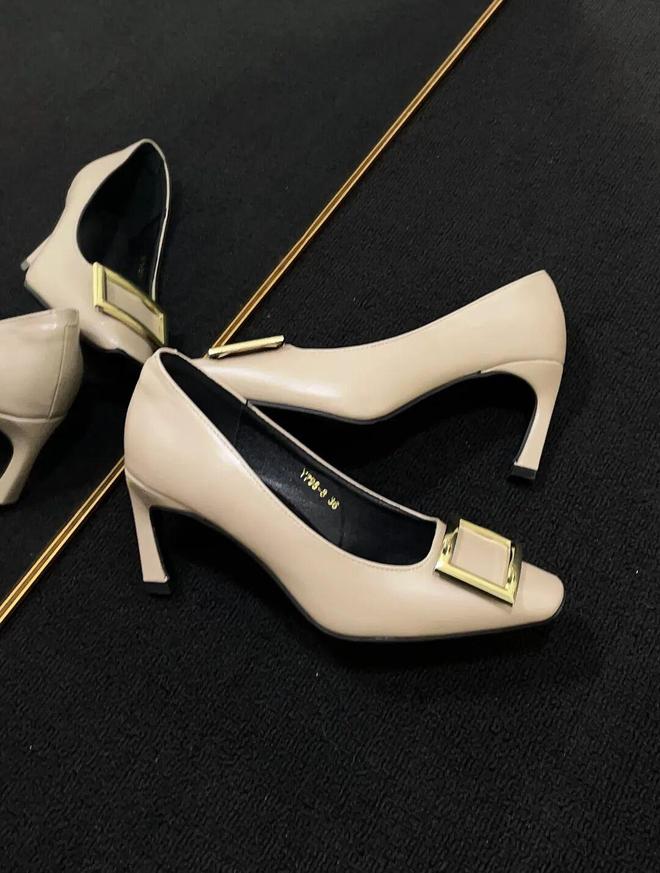 拖勃肯……百元梦中情鞋来啦!入秋通勤单鞋、增高运动鞋、半(图6) 拖勃肯……百元梦中情鞋来啦!入秋通勤单鞋、增高运动鞋、半(图6)