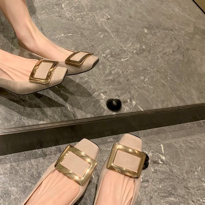 拖勃肯……百元梦中情鞋来啦!入秋通勤单鞋、增高运动鞋、半(图9) 拖勃肯……百元梦中情鞋来啦!入秋通勤单鞋、增高运动鞋、半(图9)