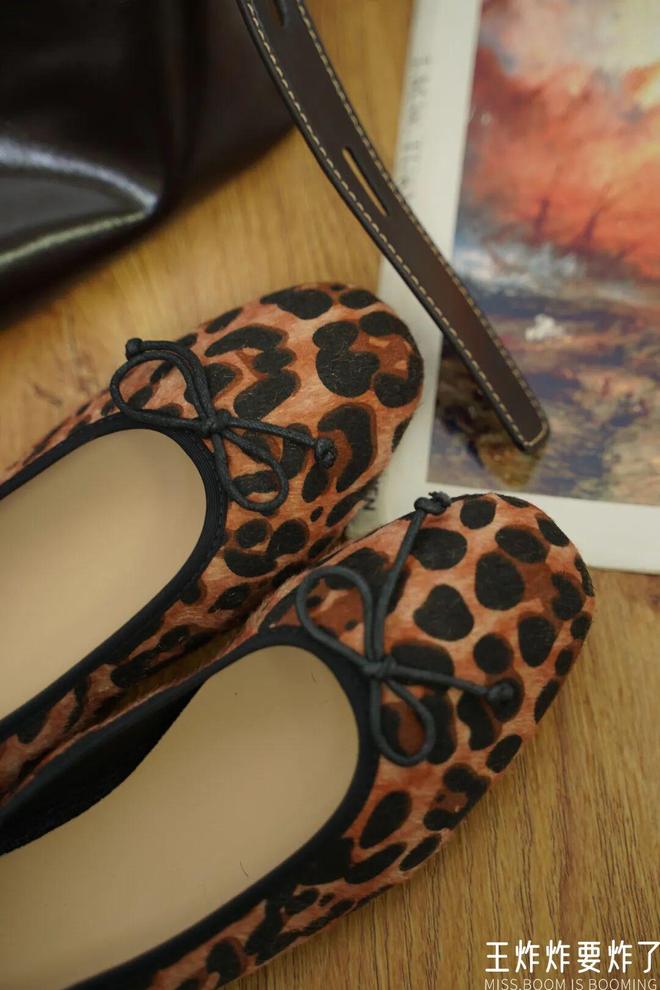 拖勃肯……百元梦中情鞋来啦!入秋通勤单鞋、增高运动鞋、半(图12) 拖勃肯……百元梦中情鞋来啦!入秋通勤单鞋、增高运动鞋、半(图12)